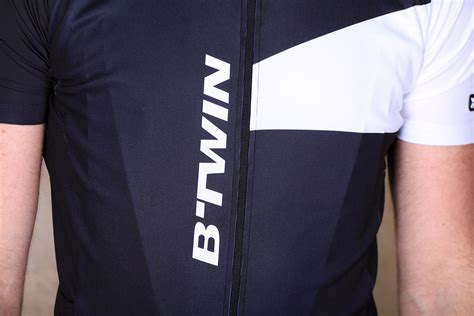 btwin cycling jersey|Review: BTwin 700 Cycling Jersey .